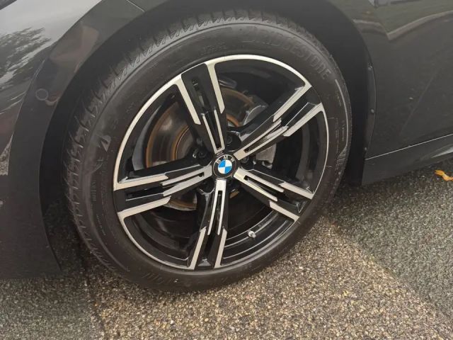 BMW 320 320d M-Sport Sedan