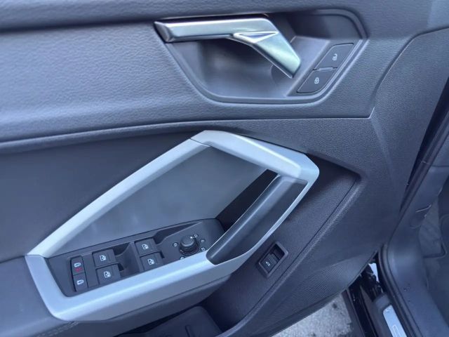 Audi Q3 35 TDI S-Line