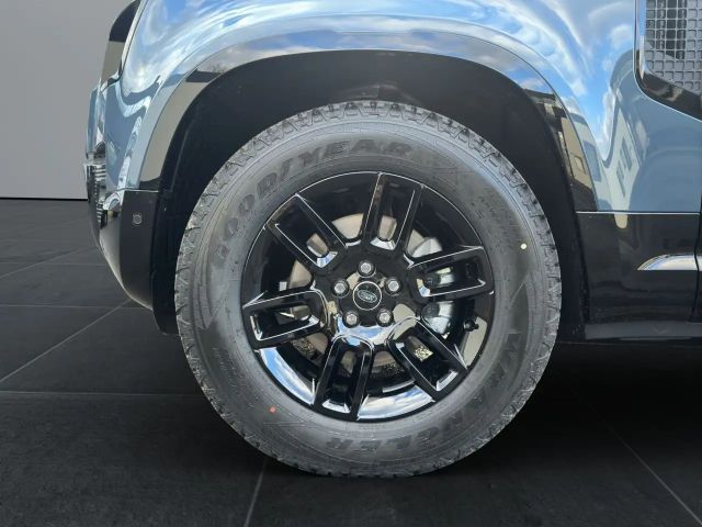 Land Rover Defender 110 D200 Dynamic SE