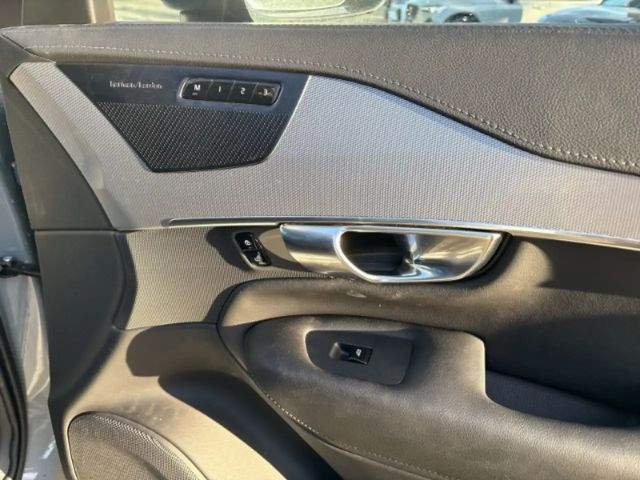 Volvo XC90 AWD Dark Plus T8