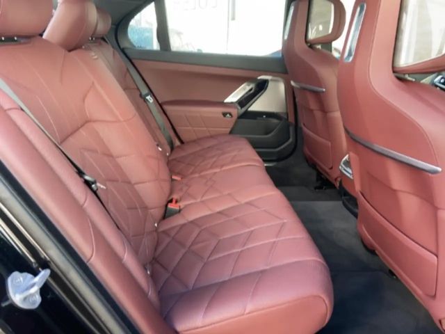 BMW 740 740d M-Sport Sedan xDrive