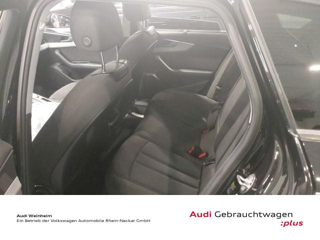 Audi A4 35 TFSI Avant S-Tronic
