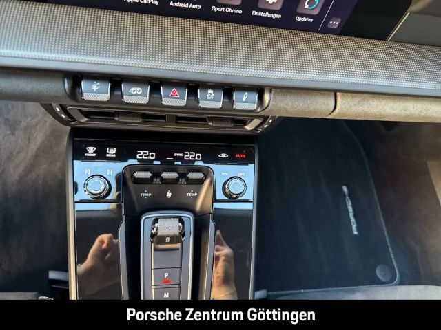 Porsche 992 4 Coupé GTS Targa