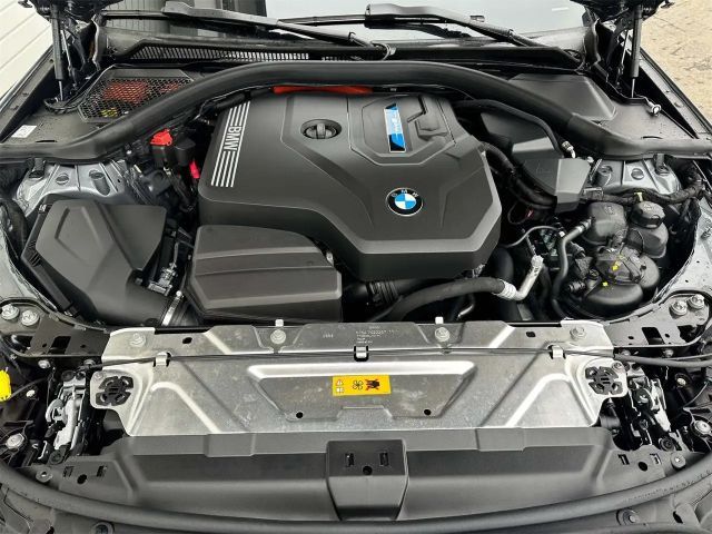 BMW 330 330e xDrive