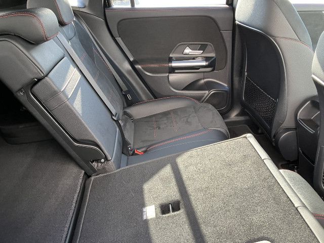 Mercedes-Benz EQA 300 4MATIC