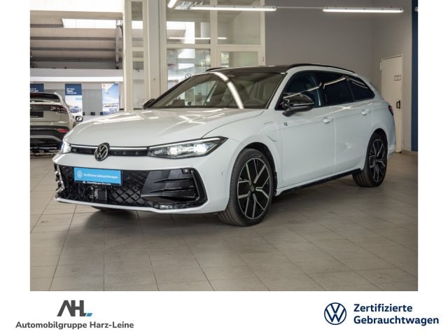 Volkswagen Passat DSG R-Line
