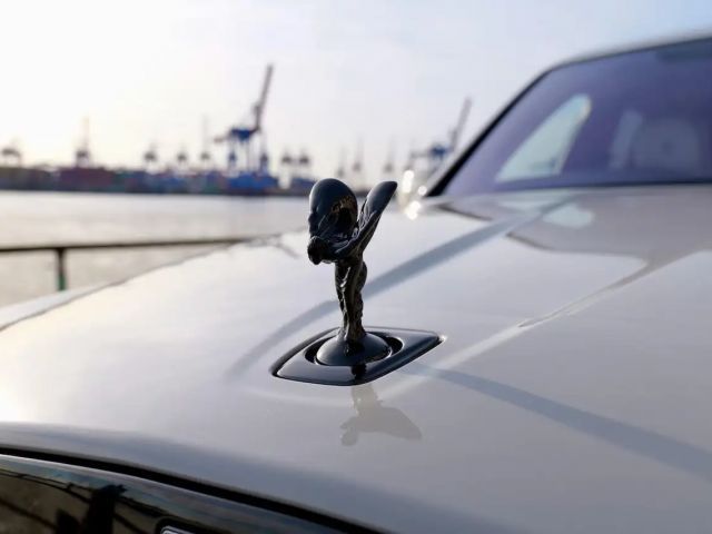 Rolls-Royce Cullinan Cullian Black Badge 2026  4 Seats I star headliner