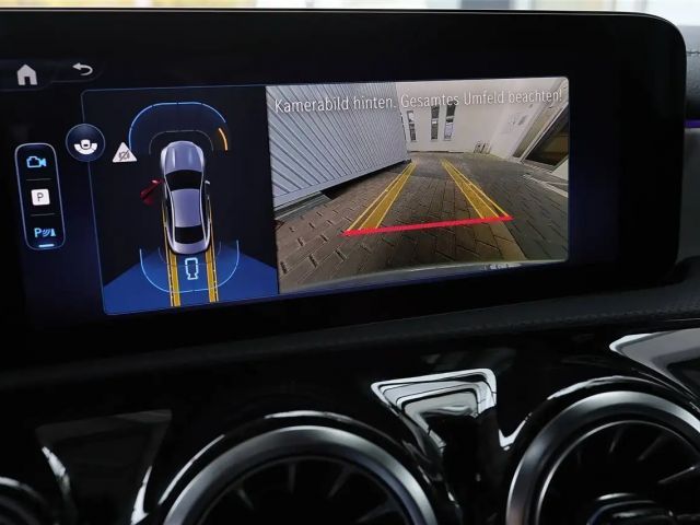 Mercedes-Benz CLA 200 AMG Line Coupé