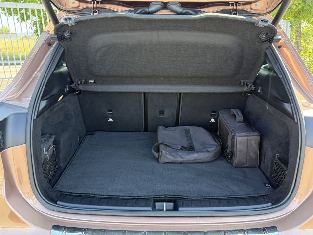 Mercedes-Benz EQA 300 4MATIC