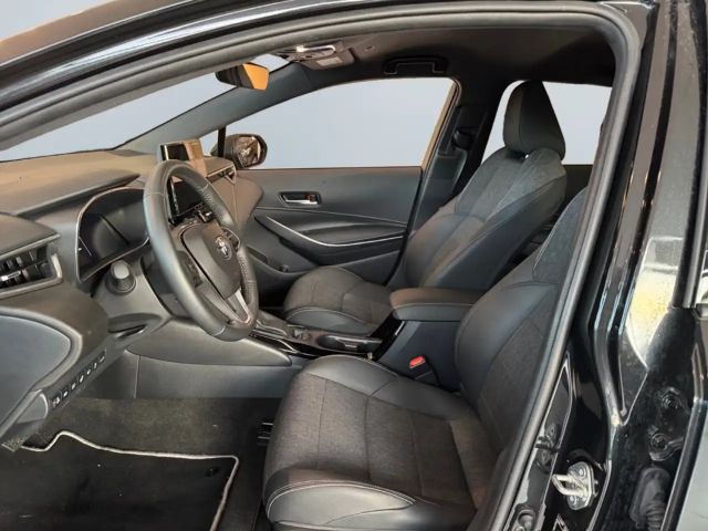 Toyota Corolla Hybride Team D