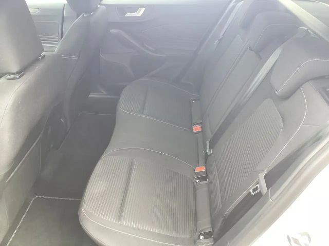 Ford Focus Titanium Wagon