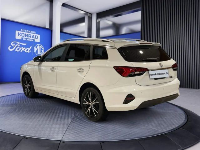 MG MG5 Luxury Standard range