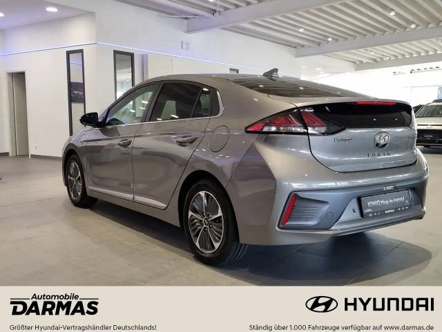 Hyundai Ioniq Hybrid Plug-in Style