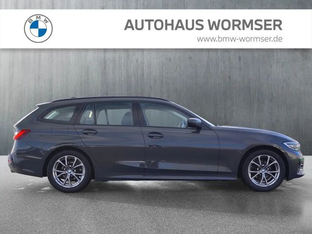 BMW 320 320d Sport Line Touring xDrive