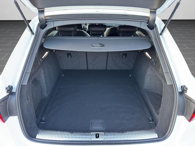 Audi A4 40 TFSI Avant Quattro S-Tronic