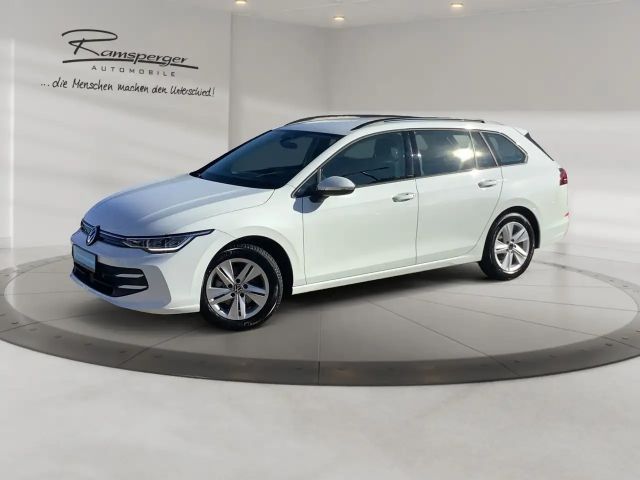 Volkswagen Golf 1.5 TSI Life Variant