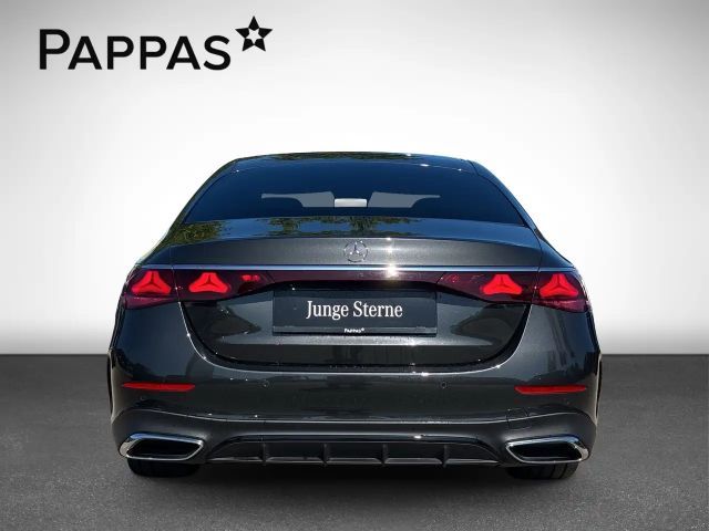 Mercedes-Benz E 220 E 220 d Sedan