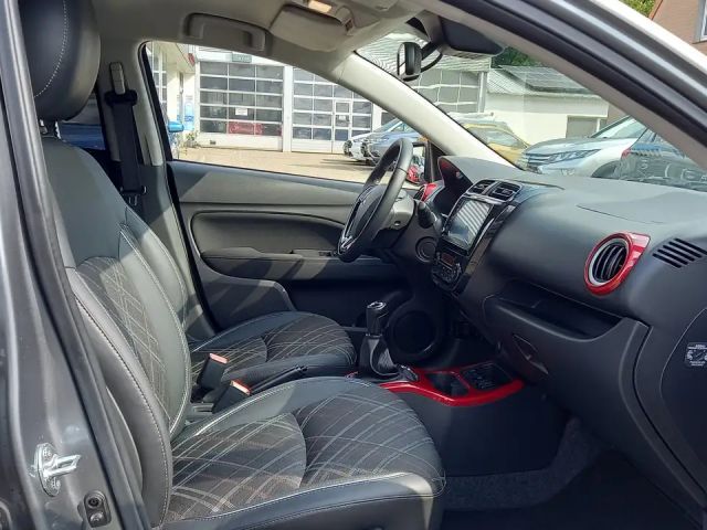 Mitsubishi Space Star Star