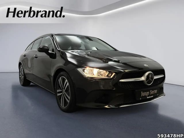 Mercedes-Benz CLA 180 CLA 180 d Progressive