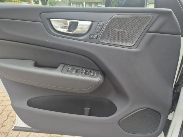 Volvo XC60 AWD Dark Plus Recharge T6