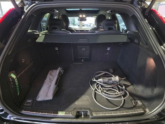 Volvo XC60 AWD Dark Plus Recharge T6