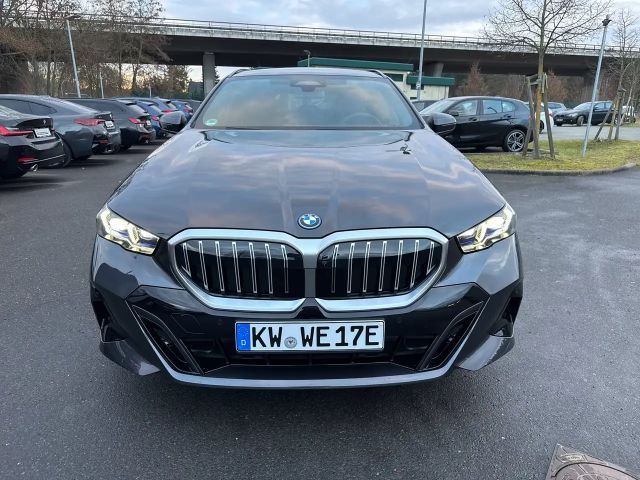BMW 530 530e M-Sport