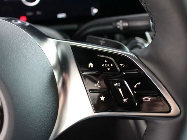 Mercedes-Benz GLA 200 Progressive