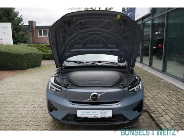 Volvo XC40 AWD Plus Recharge Twin Engine