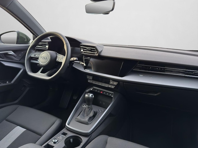 Audi A3 30 TFSI Sedan