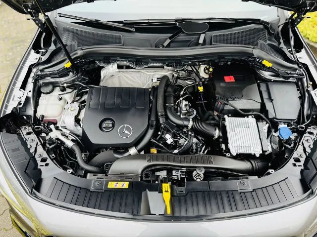 Mercedes-Benz GLA 180 Progressive