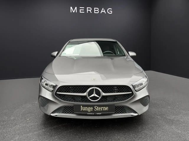 Mercedes-Benz A 180 Progressive