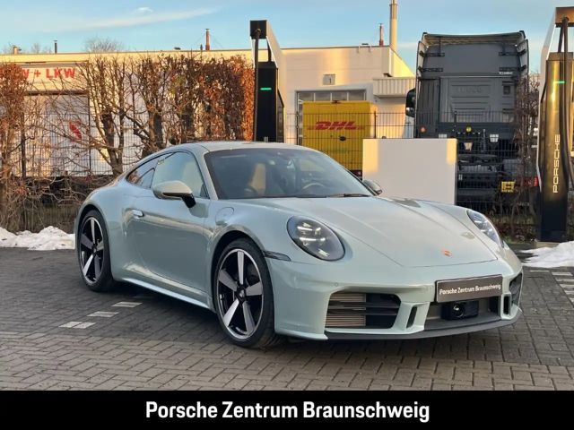 Porsche 992 Carrera Coupé