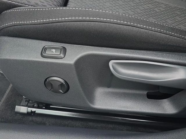 Skoda Octavia TDI DSG MATRIX NAVI ACC SPURH AHK VORBREI