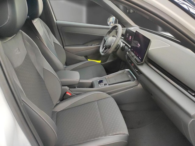 Volkswagen T-Roc 1.5 eTSI DSG IQ.Drive R-Line