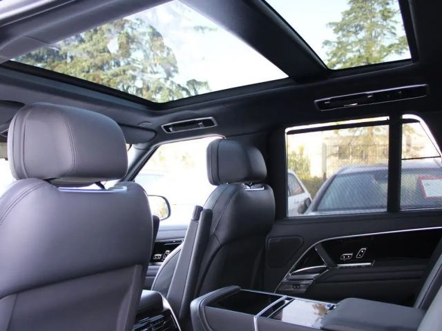 Land Rover Range Rover Autobiography P530