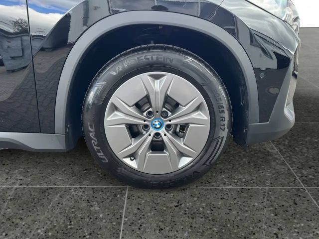 BMW iX1 xDrive30