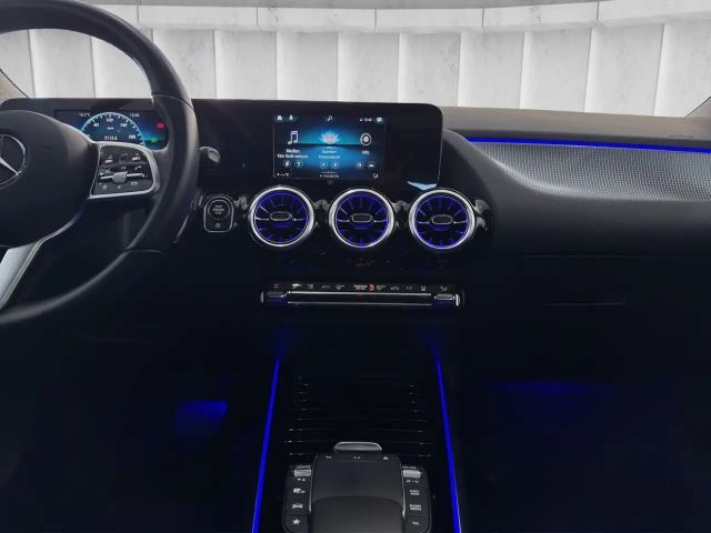 Mercedes-Benz GLA 200 4MATIC GLA 200 d