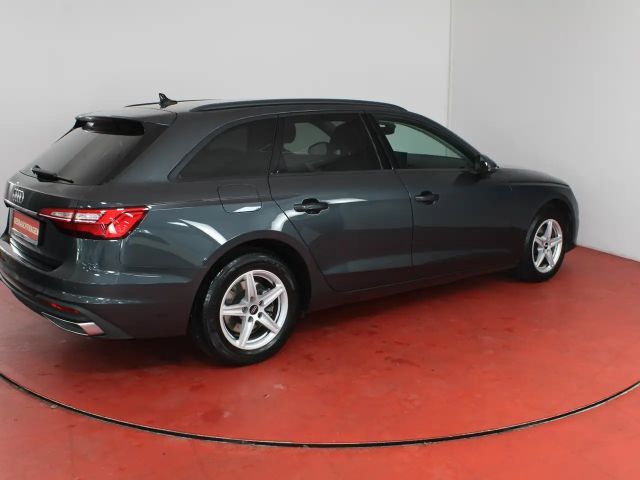 Audi A4 35 TDI Avant S-Tronic