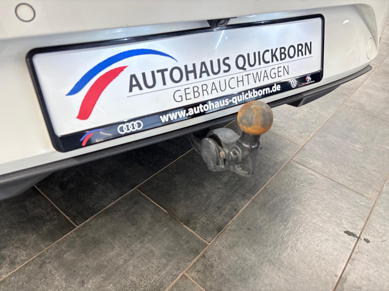 Seat Leon 2.0 TDI DSG Sportstourer Style