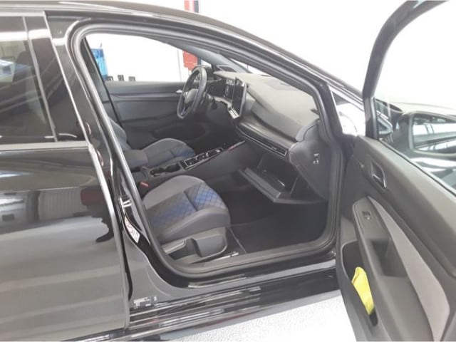 Volkswagen Golf 2.0 TSI DSG Golf VIII IQ.Drive