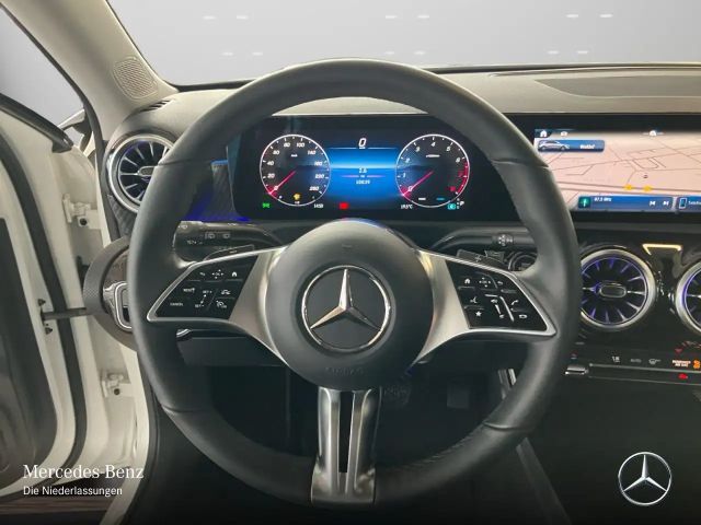 Mercedes-Benz A 200 Progressive