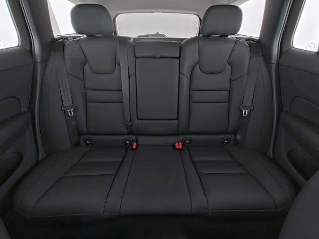 Volvo V60 Cross Country AWD Plus