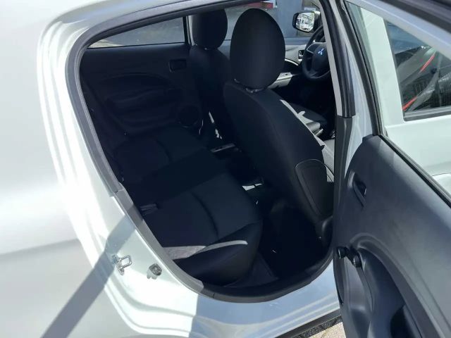 Mitsubishi Space Star Star