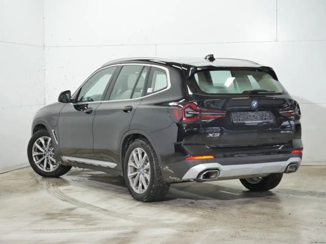 BMW X3 xDrive30e