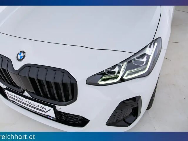 BMW 220 220i Active Tourer Sedan