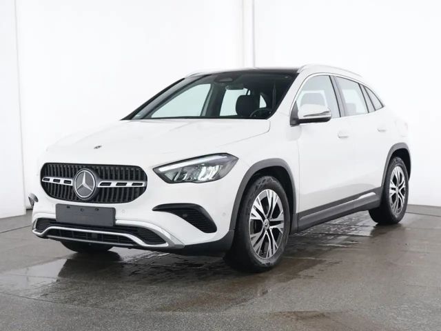 Mercedes-Benz GLA 200 Progressive