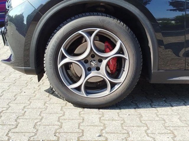 Alfa Romeo Stelvio Q4