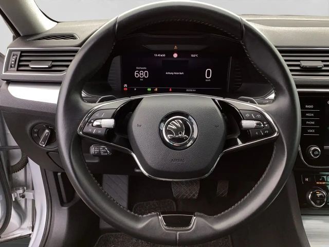 Skoda Superb 2.0 TDI Ambition Combi