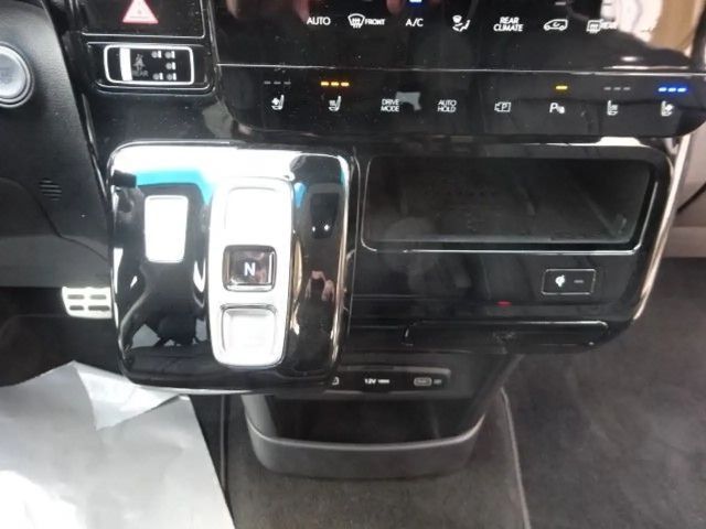 Hyundai Staria Signature Vierwielaandrijving