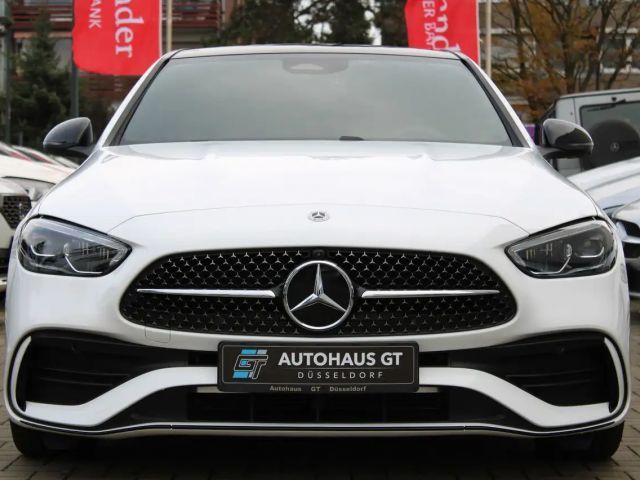 Mercedes-Benz C 200 AMG Line Sedan